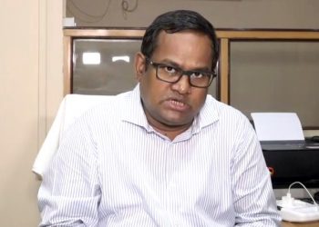 ରାଜ୍ୟ ସ୍କୁଲ ଓ ଗଣଶିକ୍ଷା ବିଭାଗ ସଚିବ ଙ୍କ ସମସ୍ତ ଜିଲ୍ଲା ଶିକ୍ଷା ଅଧିକାରୀଙ୍କୁ ଚିଠି ; ୪୩,୪୮୯ଜଣ ମାଟ୍ରିକ ପରୀକ୍ଷାର୍ଥୀ ଗଲେ କୁଆଡ଼େ, ୧୦ ସୁଦ୍ଧା ସ୍କୁଲୱାରି ହିସାବ ଦିଅ