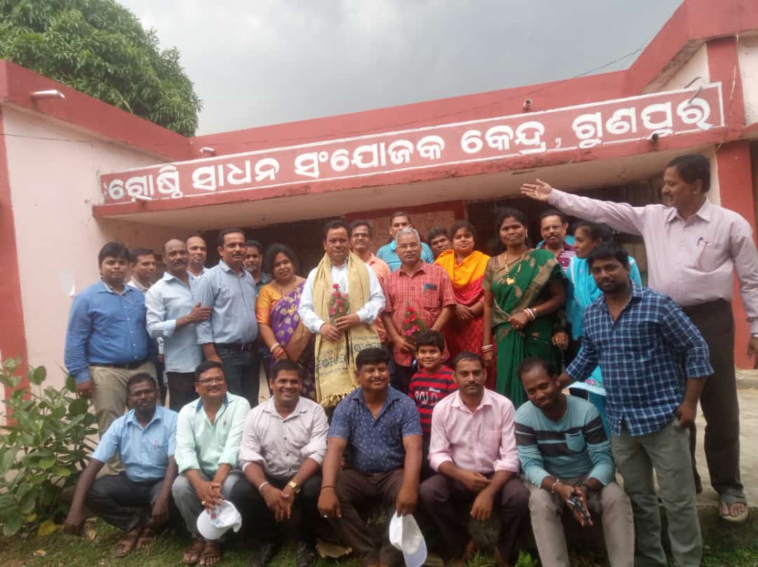 ବ୍ୟକ୍ତିଙ୍କ ବ୍ୟକ୍ତିତ୍ୱ ସର୍ବଦା ପ୍ରଶଂସନୀୟ |