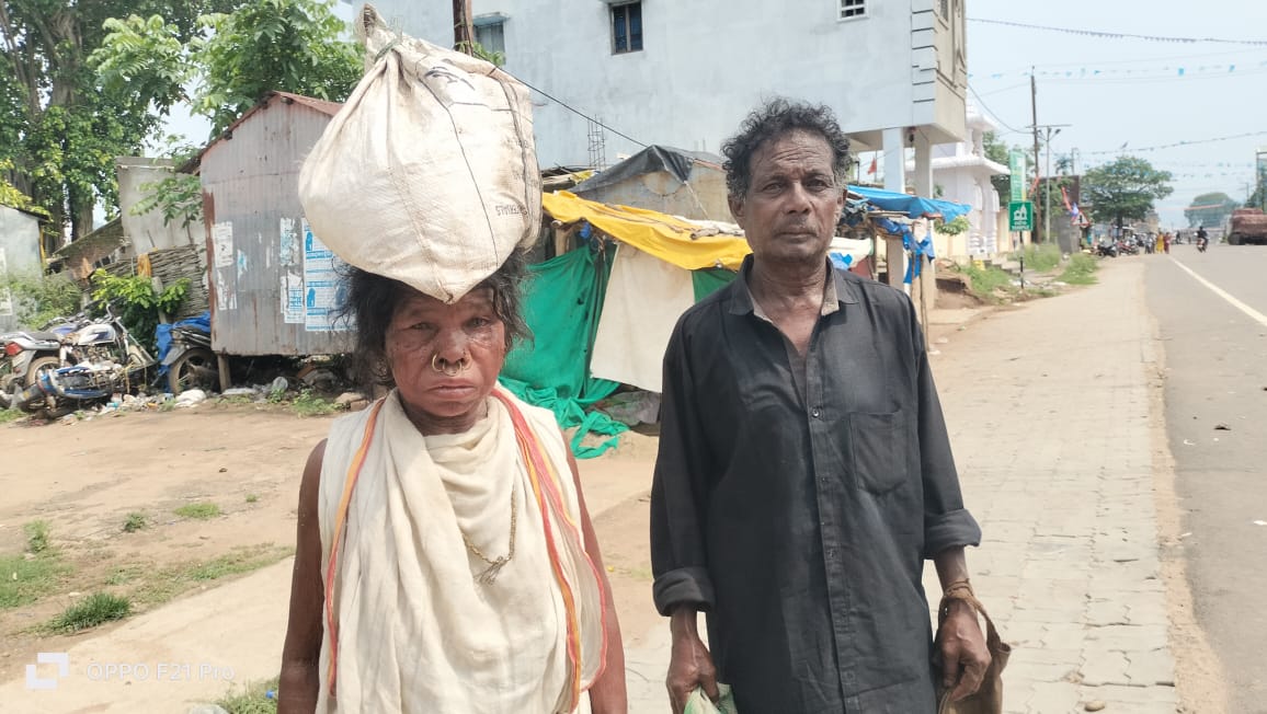 କଲ୍ୟାଣସିଂହପୁର ରେ ମହୁମାଛି ଆକ୍ରମଣ ଦ୍ଵାରା ସ୍ୱାମୀ ସ୍ତ୍ରୀ ଗୁରୁତର