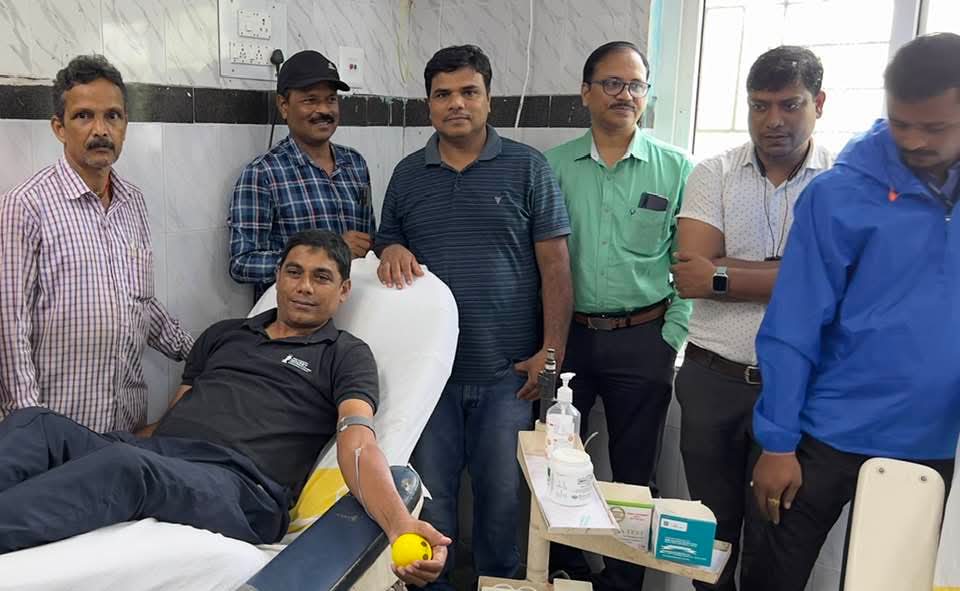 ରକ୍ତ ଦାନ ମହତ ଦାନ – ଶିବ ପ୍ରସାଦ ଦୋରା