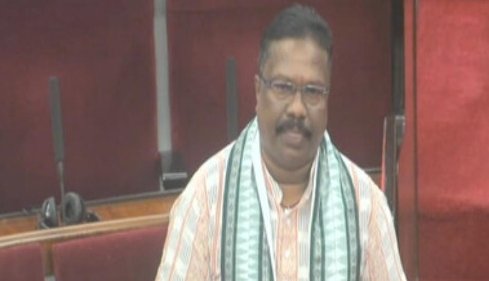 ଏଥର ଧରାଯିବ ଫେକ୍ ଜବ କାର୍ଡ ସୂଚନା ଦେଲେ ମନ୍ତ୍ରୀ…!