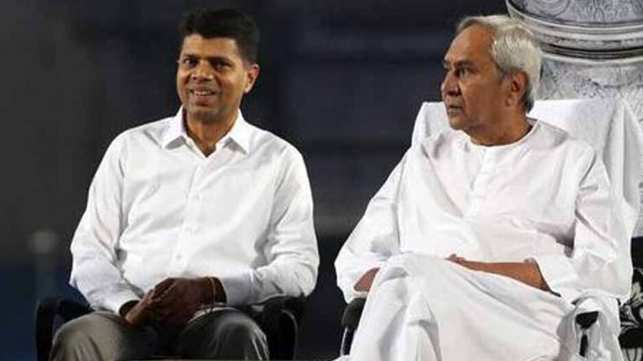 ପାଣ୍ଡିଆନଙ୍କ ଜିଦ୍ ଆଗରେ ବିଜେଡି ନେତା ଙ୍କ କର୍ତ୍ତବ୍ୟ ଫସର ଫାଟିଲା ; ନେତା ହେଁ ହେଲେ ଅଣନିଃଶ୍ୱାସୀ