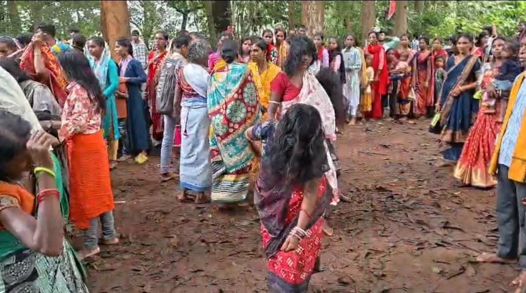 ରାମପୁର ବ୍ଲକ ନାକରୁଣ୍ଡି ପଞ୍ଚାୟତ ର ମୋହନଗିରି ଠାରେ ଅଞ୍ଚଳର ଇଷ୍ଟ ଦେବୀ ପ୍ରତ୍ୟକ୍ଷ ମାଁ ଡୋକରି ଦେବୀଙ୍କ ଯାତ୍ରା ଅନୁଷ୍ଠିତ…!