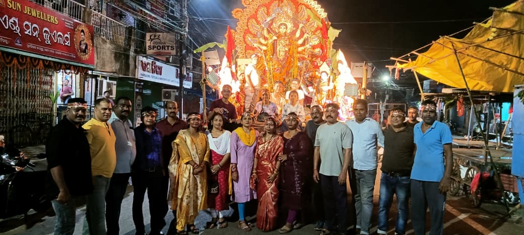 ହର୍ଷ ଉଲ୍ଲାସର ସହ ମାଙ୍କୁ ଦେଲେ ମେଲାଣି….!